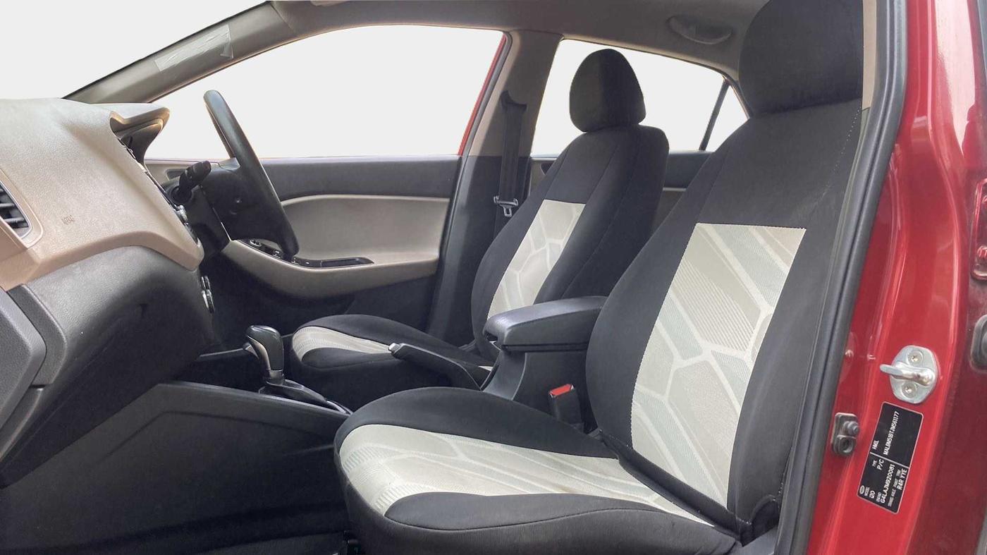 2018 Hyundai Elite i20 ASTA 1.2  CVT, Petrol, Automatic, 20,195 km, Right Side Front Door Cabin