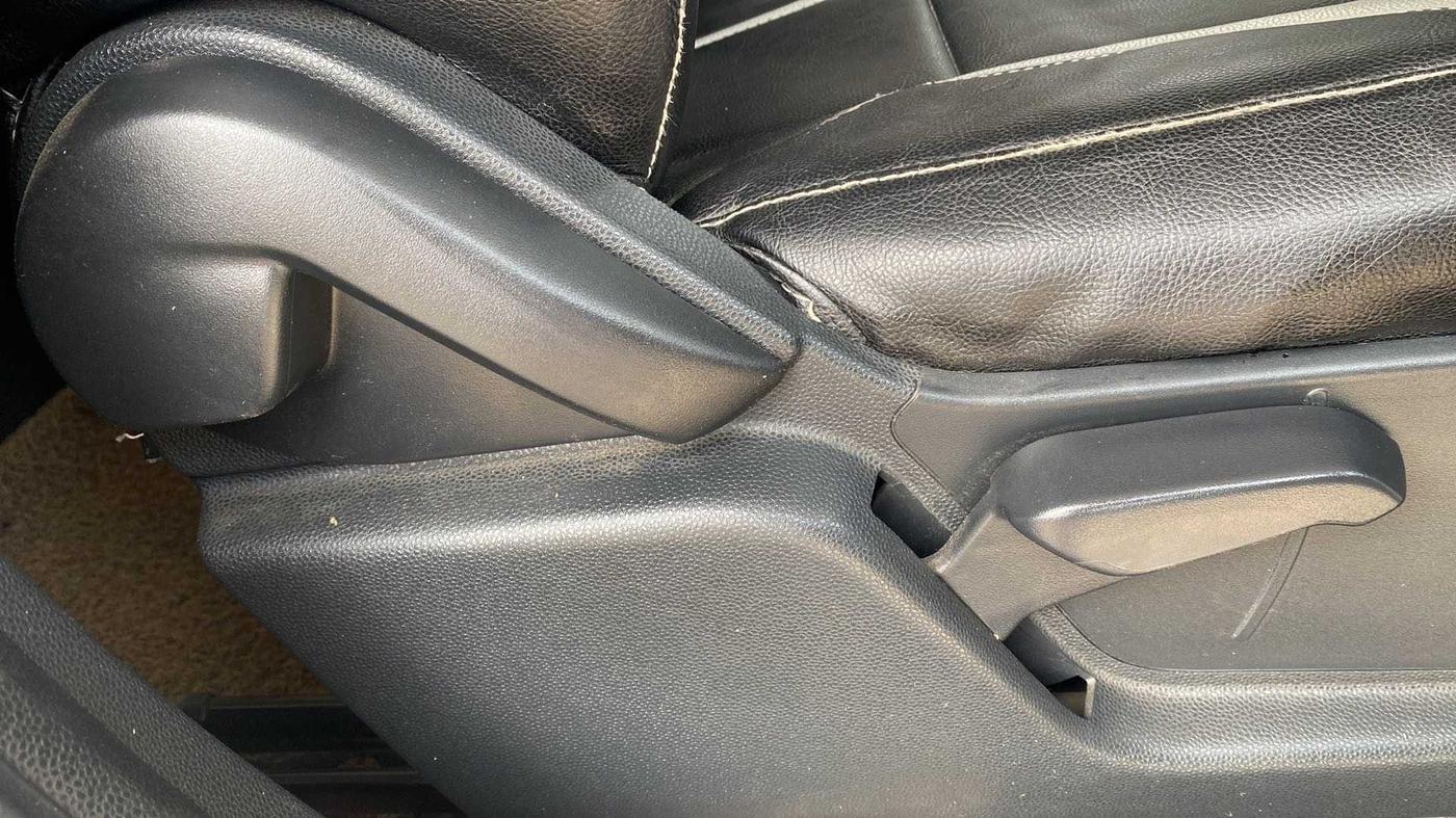 2019 Ford Ecosport TITANIUM 1.5L DIESEL, Diesel, Manual, 43,870 km, Driver Side Adjustment Panel