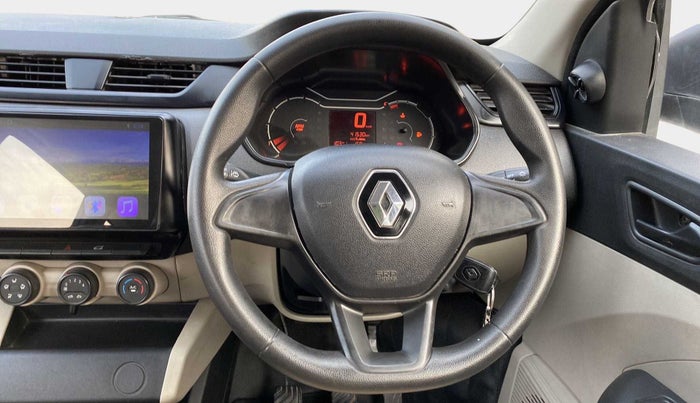 2020 Renault TRIBER RXE MT, Petrol, Manual, 41,526 km, Steering Wheel Close Up