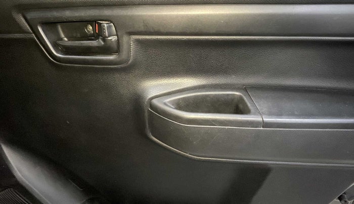 2019 Maruti S PRESSO VXI PLUS AMT, Petrol, Automatic, 14,589 km, Driver Side Door Panels Control