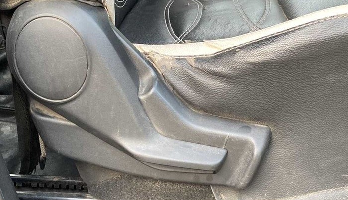 2018 Maruti IGNIS DELTA 1.2 AMT, CNG, Automatic, 22,555 km, Driver Side Adjustment Panel