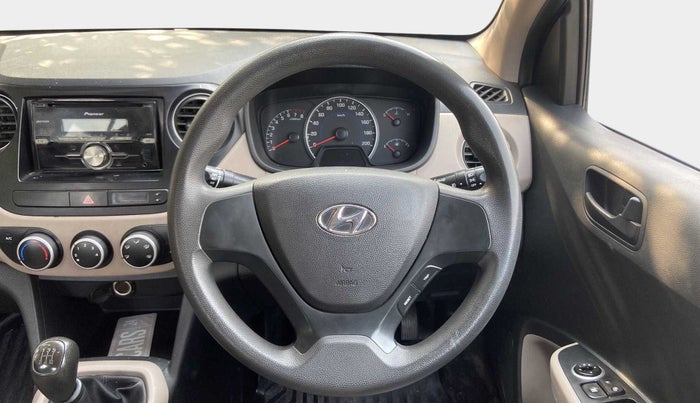 2016 Hyundai Grand i10 MAGNA 1.2 KAPPA VTVT, CNG, Manual, 56,615 km, Steering Wheel Close Up