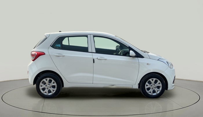 2016 Hyundai Grand i10 MAGNA 1.2 KAPPA VTVT, CNG, Manual, 56,615 km, Right Side View