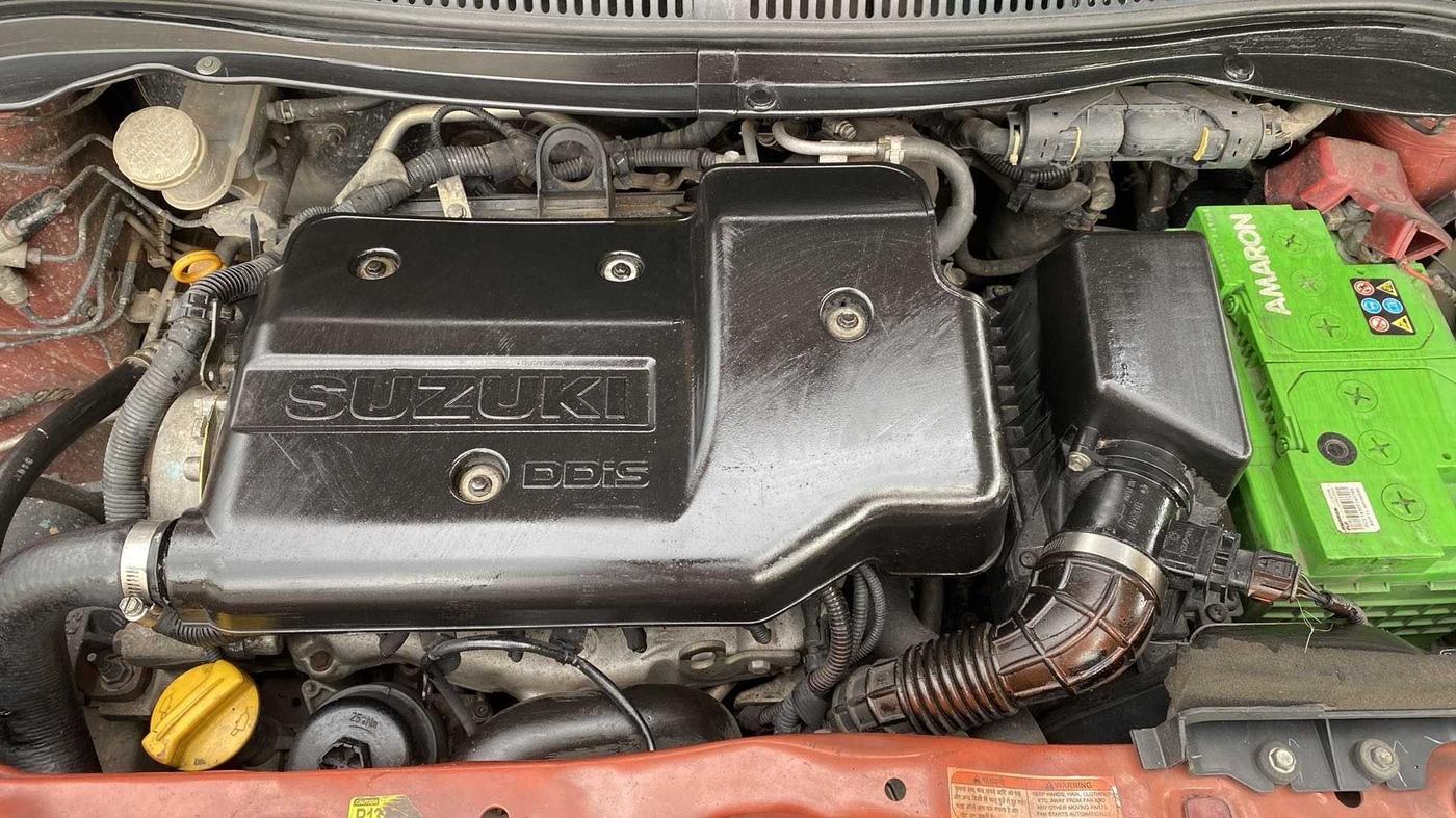 2011 Maruti Swift VDI, Diesel, Manual, 1,00,170 km, Open Bonet