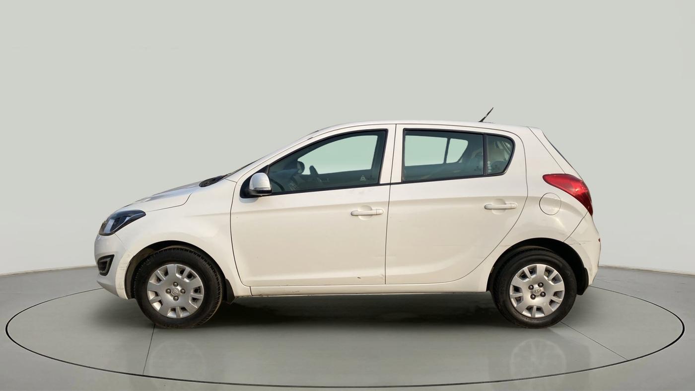 2013 Hyundai i20 MAGNA (O) 1.2, Petrol, Manual, 42,034 km, Left Side