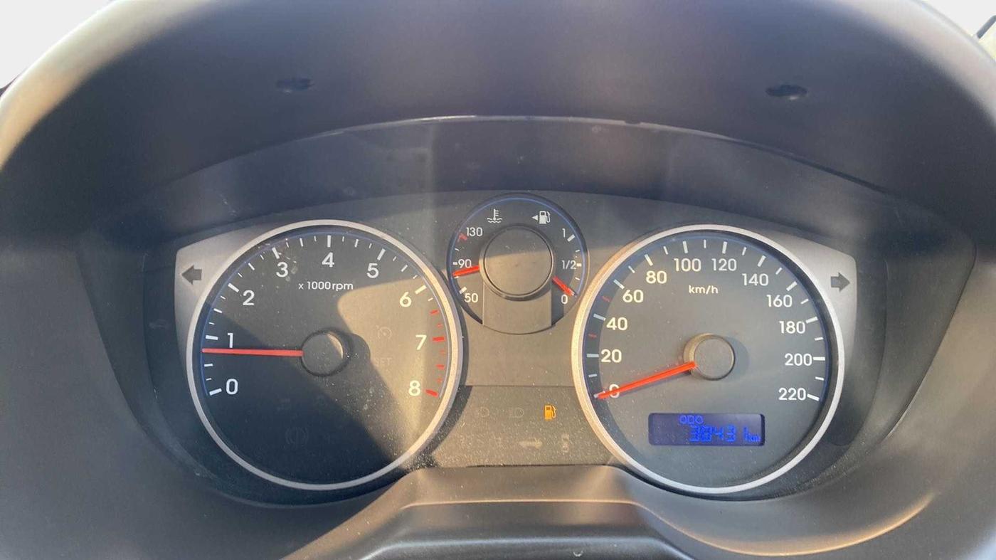 2013 Hyundai i20 MAGNA (O) 1.2, Petrol, Manual, 42,034 km, Odometer Image