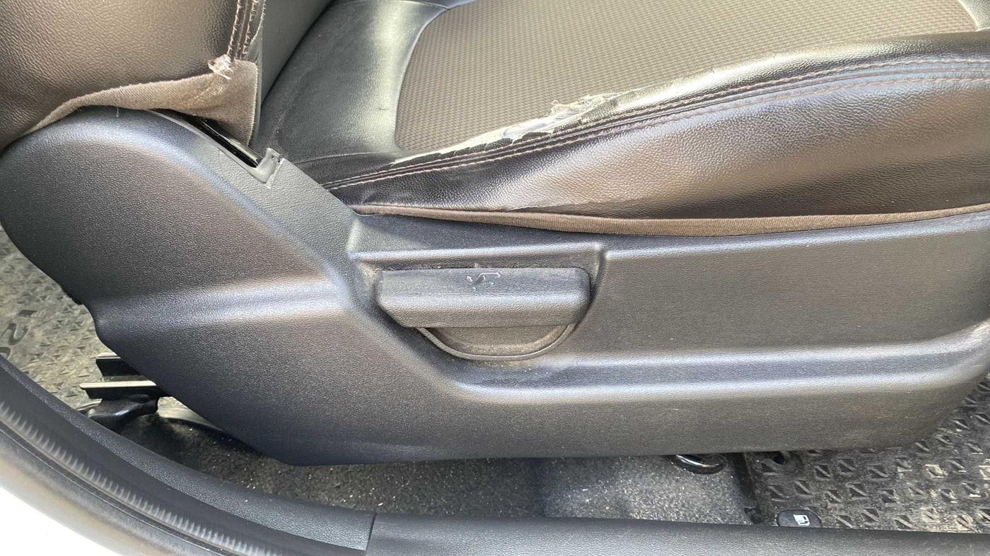 2013 Hyundai i20 MAGNA (O) 1.2, Petrol, Manual, 42,034 km, Driver Side Adjustment Panel