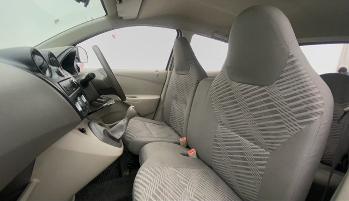 2014 Datsun Go T, Petrol, Manual, 29,397 km, Right Side Front Door Cabin