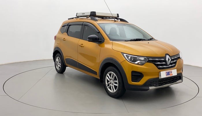 2022 Renault TRIBER RXT, Petrol, Manual, 27,330 km, Right Front Diagonal
