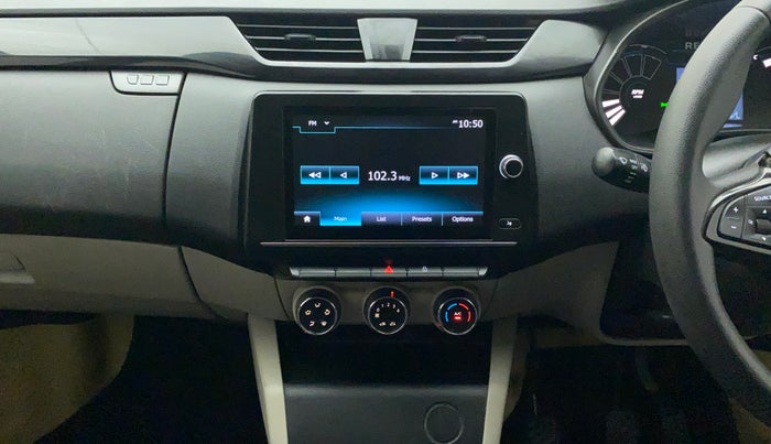 2022 Renault TRIBER RXT, Petrol, Manual, 27,330 km, Air Conditioner
