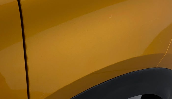 2022 Renault TRIBER RXT, Petrol, Manual, 27,330 km, Left quarter panel - Minor scratches