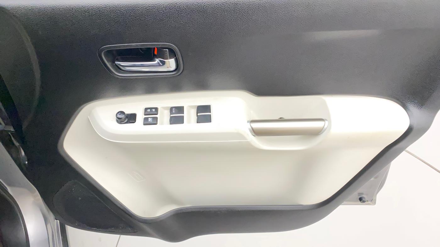 2018 Maruti IGNIS ZETA 1.2 AMT, Petrol, Automatic, 32,868 km, Driver Side Door Panels Control