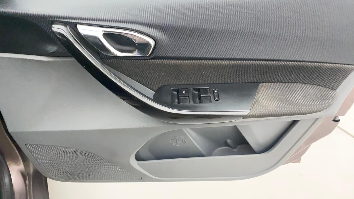 2019 Tata TIGOR XZ PLUS PETROL, Petrol, Manual, 25,728 km, Driver Side Door Panels Control