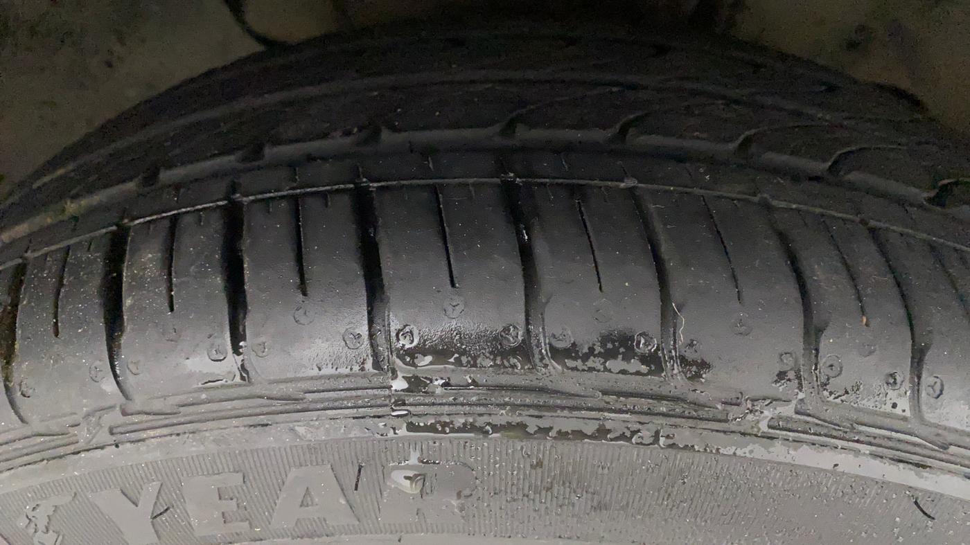 2019 Tata TIGOR XZ PLUS PETROL, Petrol, Manual, 25,728 km, Right Front Tyre Tread