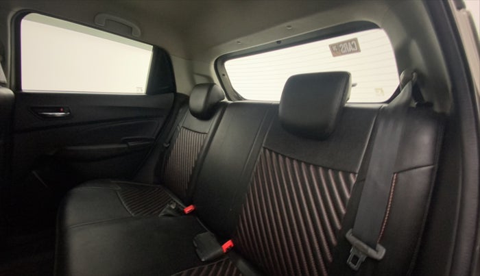 2018 Maruti Swift ZXI, Petrol, Manual, 39,265 km, Right Side Rear Door Cabin
