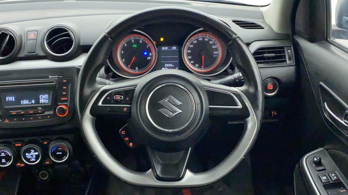 2018 Maruti Swift ZXI, Petrol, Manual, 39,265 km, Steering Wheel Close Up