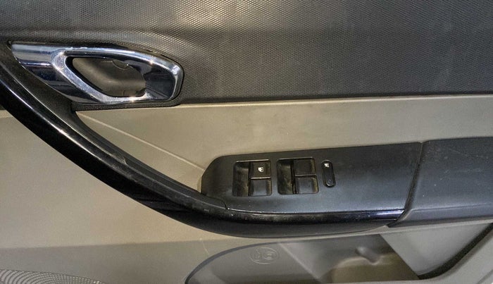 2018 Tata Tiago XZ PETROL, Petrol, Manual, 39,454 km, Driver Side Door Panels Control