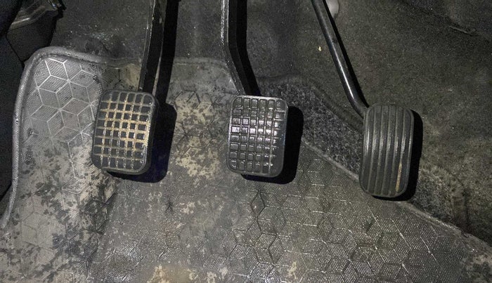 2018 Tata Tiago XZ PETROL, Petrol, Manual, 39,454 km, Pedals