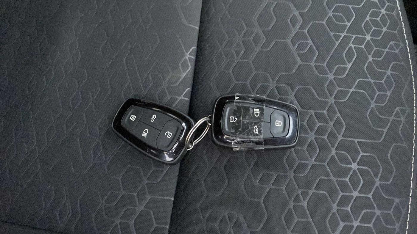 2021 Tata ALTROZ XZ DIESEL, Diesel, Manual, 57,765 km, Key Close Up