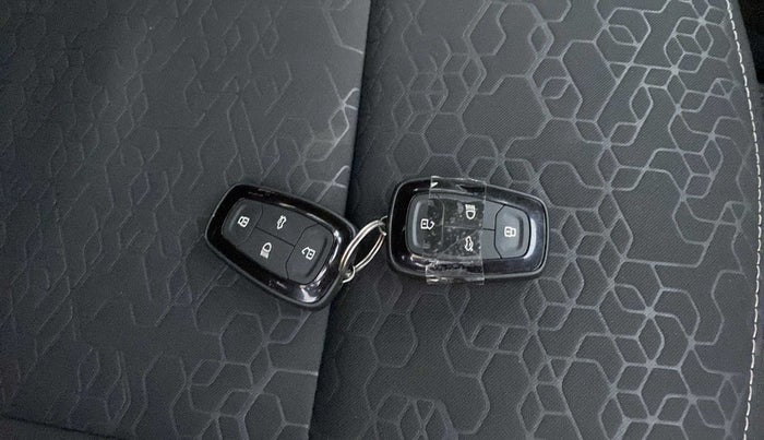 2021 Tata ALTROZ XZ DIESEL, Diesel, Manual, 57,765 km, Key Close Up