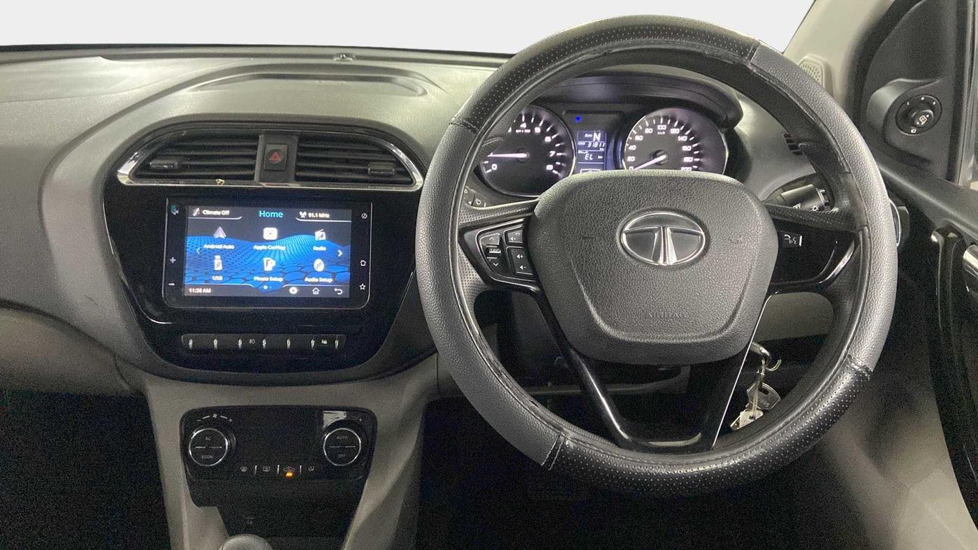 2019 Tata Tiago XZA PLUS DUAL TONE PETROL, Petrol, Automatic, 31,793 km, Steering Wheel Close Up
