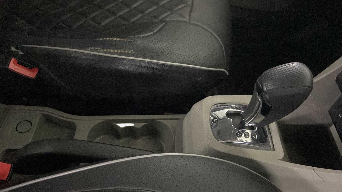 2019 Tata Tiago XZA PLUS DUAL TONE PETROL, Petrol, Automatic, 31,793 km, Gear Lever