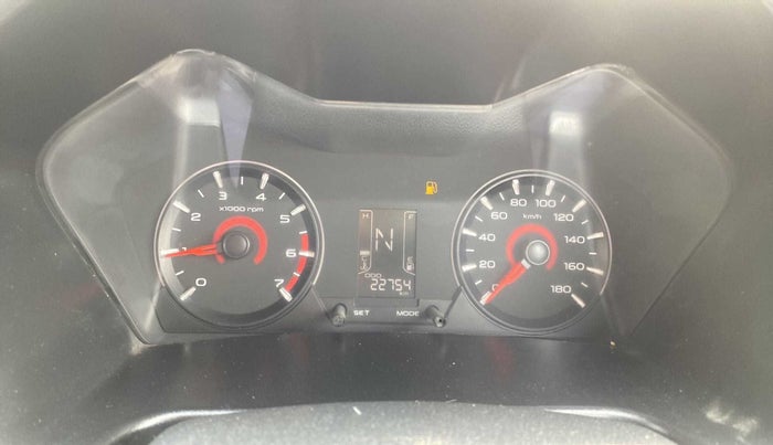 2017 Mahindra KUV 100 NXT K8 D 6 STR DUAL TONE, Diesel, Manual, 22,719 km, Odometer Image