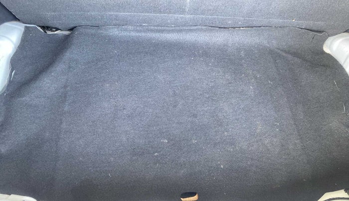 2018 Hyundai Eon ERA +, Petrol, Manual, 37,192 km, Boot Inside