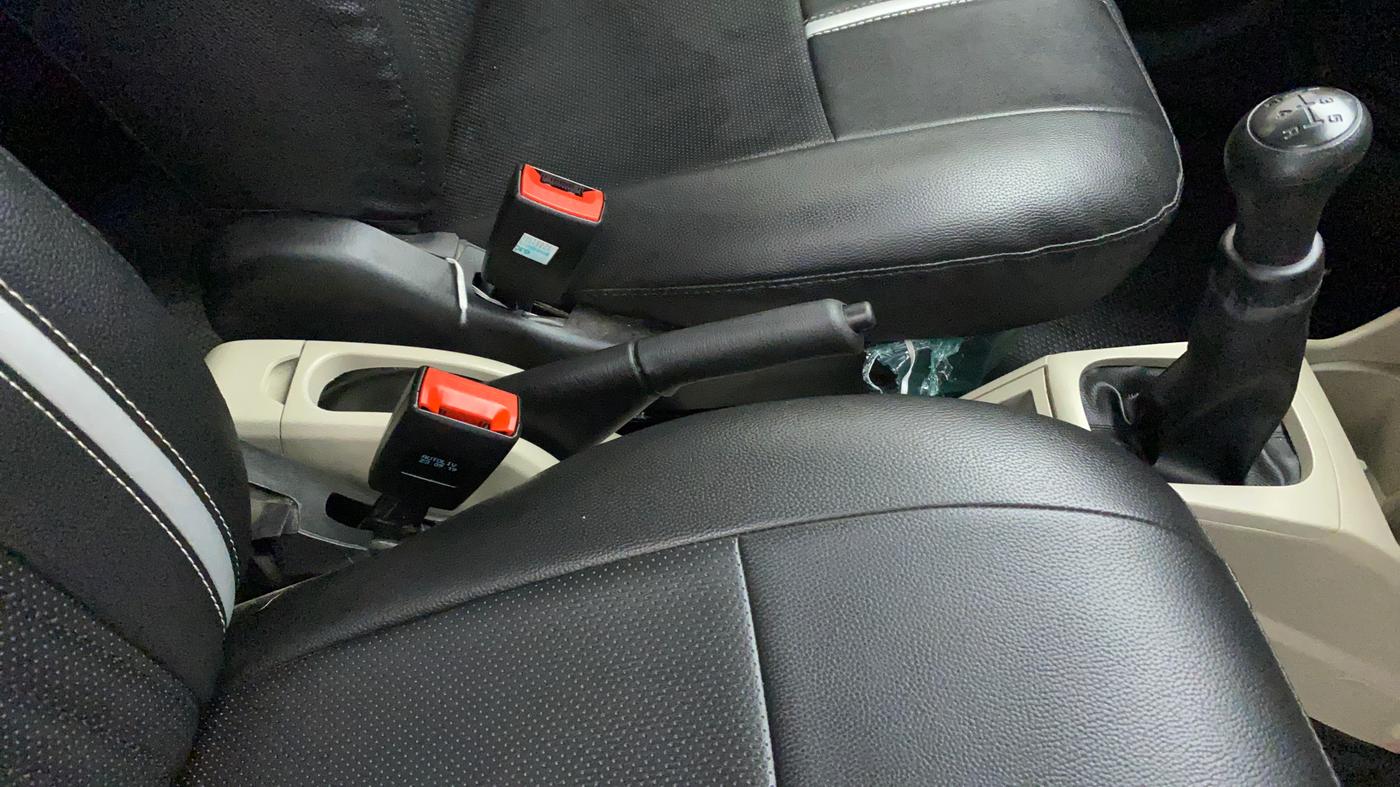 2019 Maruti Alto VXI, Petrol, Manual, 18,779 km, Gear Lever
