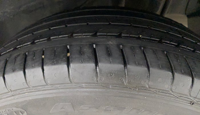 2022 Tata NEXON XM SUNROOF PETROL, Petrol, Manual, 43,474 km, Left Rear Tyre Tread