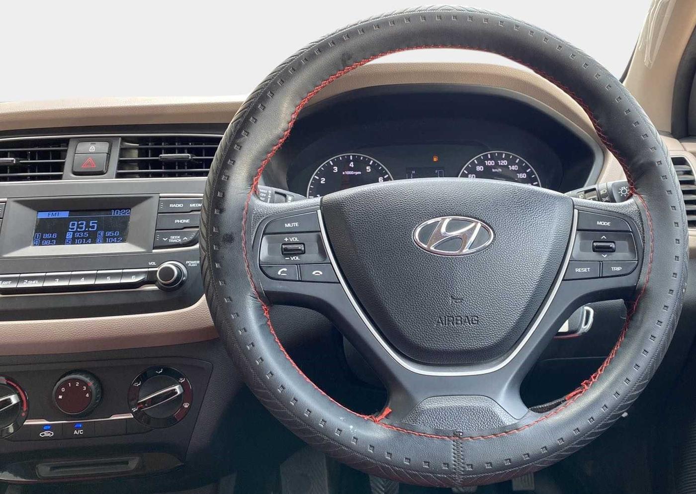 2019 Hyundai Elite i20 MAGNA PLUS 1.2, Petrol, Manual, 6,375 km, Steering Wheel Close Up