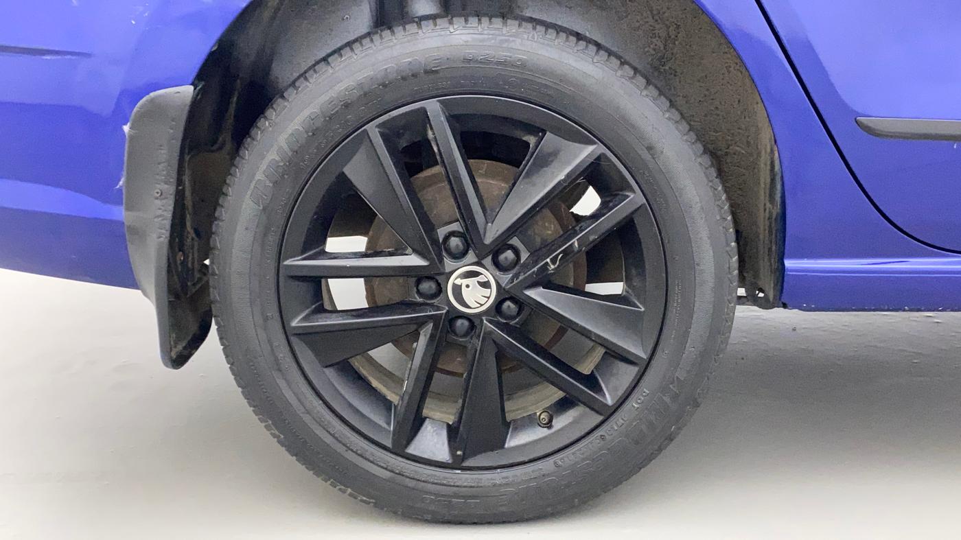 2019 Skoda Rapid AMBITION 1.6 MPI MT, Petrol, Manual, 76,795 km, Right Rear Wheel