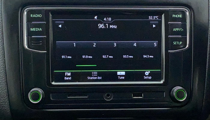 2019 Skoda Rapid AMBITION 1.6 MPI MT, Petrol, Manual, 76,795 km, Infotainment System