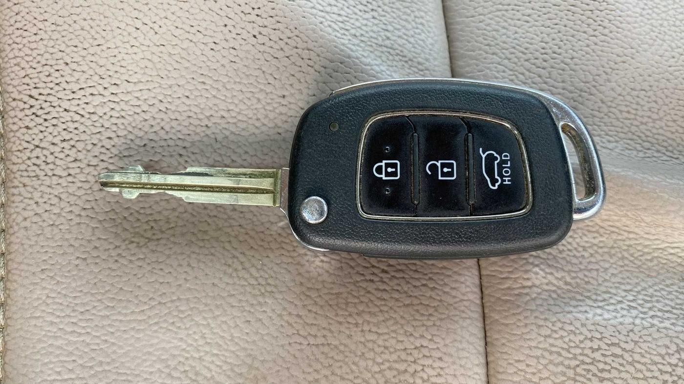 2019 Hyundai Elite i20 SPORTZ PLUS 1.2, Petrol, Manual, 72,764 km, Key Close Up