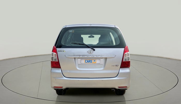 2012 Toyota Innova 2.5 GX 7 STR, Diesel, Manual, 80,345 km, Back/Rear
