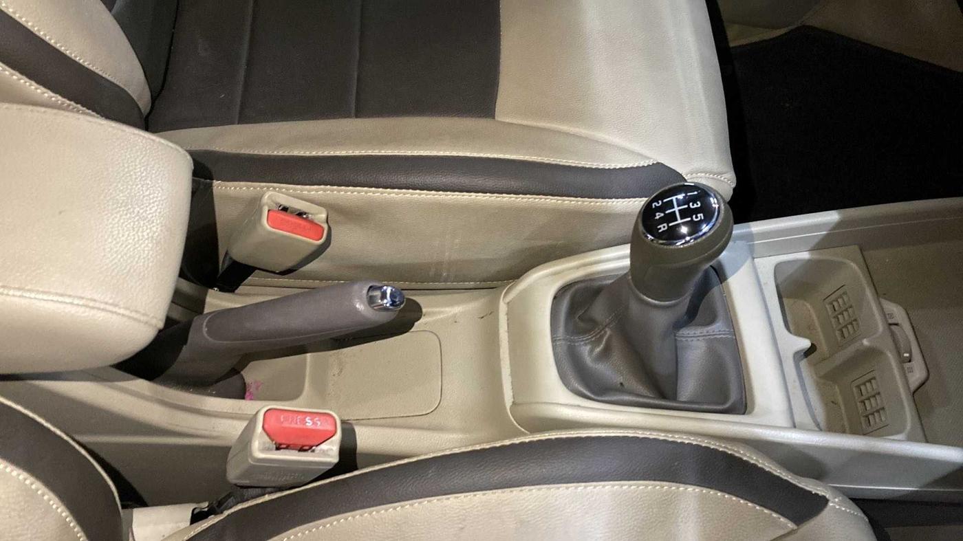 2020 Maruti Ertiga ZXI SHVS, Petrol, Manual, 36,917 km, Gear Lever
