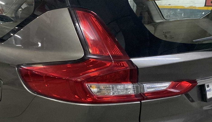2020 Maruti Ertiga ZXI SHVS, Petrol, Manual, 36,917 km, Right tail light - Minor scratches