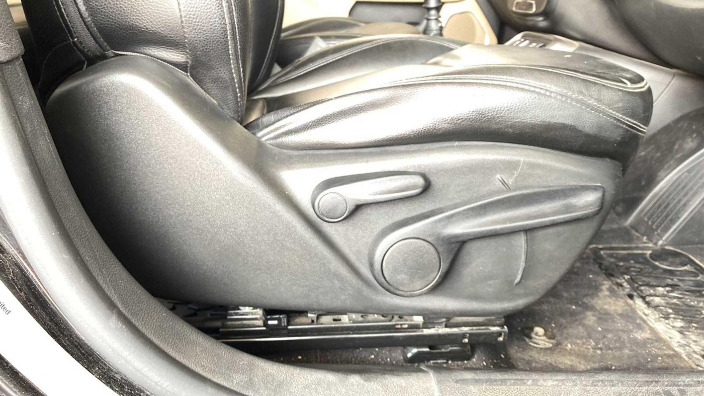2018 Jeep Compass LONGITUDE 2.0 DIESEL, Diesel, Manual, 40,813 km, Driver Side Adjustment Panel