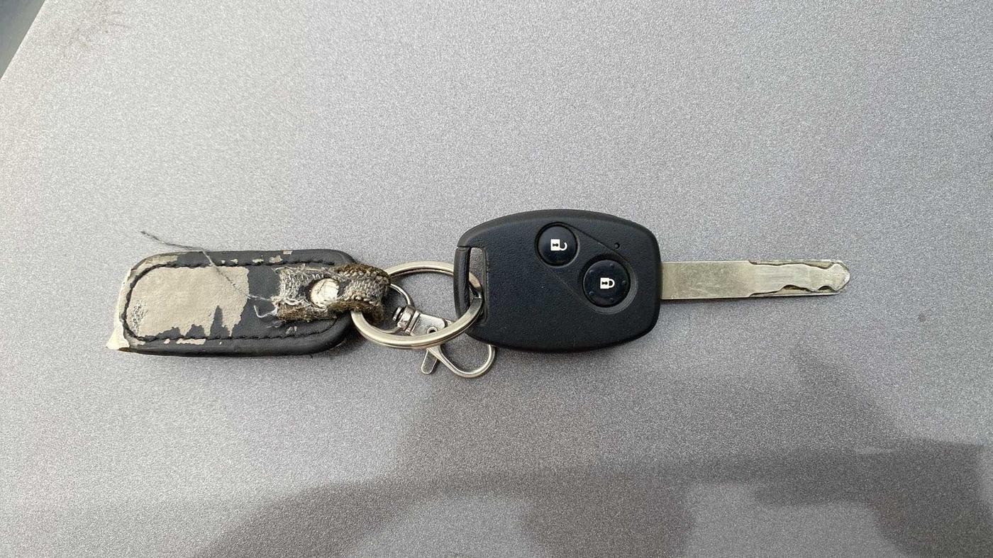 2012 Honda Brio V MT, Petrol, Manual, 59,713 km, Key Close Up