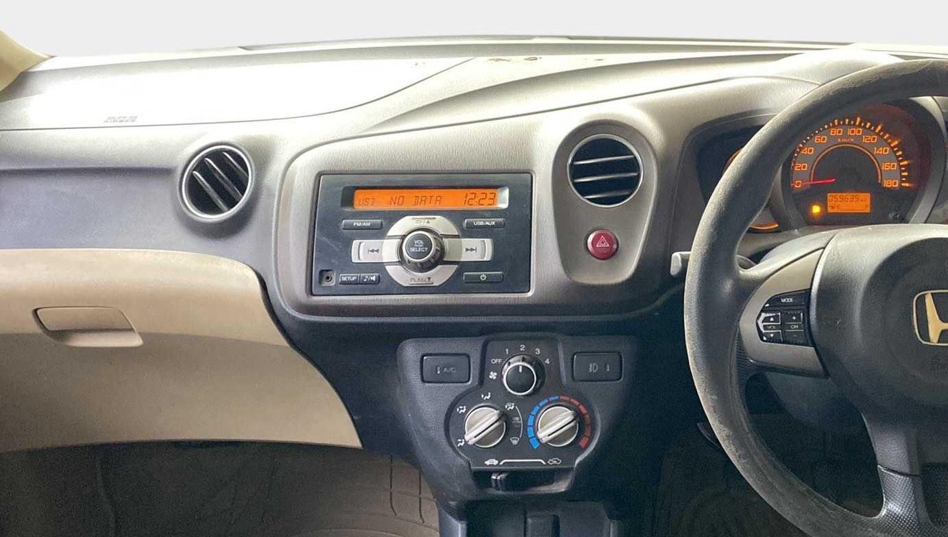 2012 Honda Brio V MT, Petrol, Manual, 59,713 km, Air Conditioner