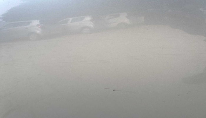 2019 Maruti Swift VXI, CNG, Manual, 85,761 km, Front passenger door - Slightly dented