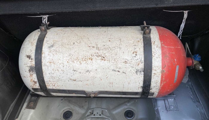 2019 Maruti Swift VXI, CNG, Manual, 85,761 km, Boot Inside