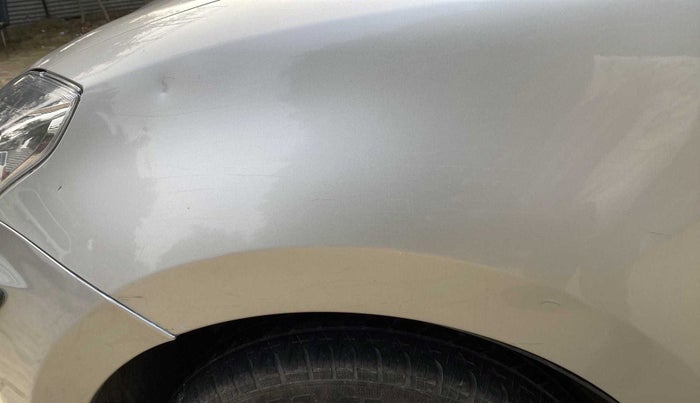 2019 Maruti Swift VXI, CNG, Manual, 85,761 km, Left fender - Slightly dented