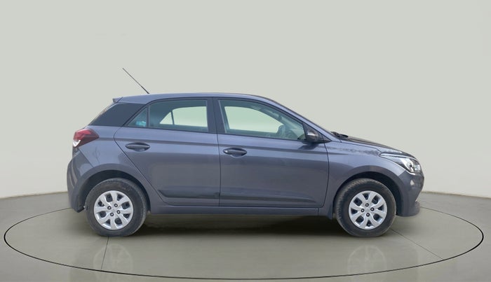2017 Hyundai Elite i20 SPORTZ 1.2, Petrol, Manual, 33,520 km, Right Side View