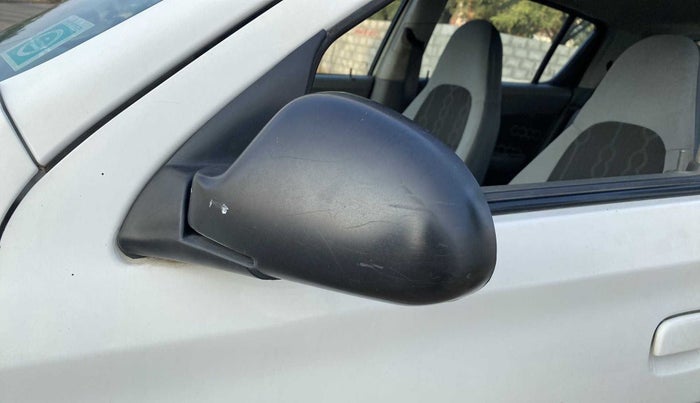 2015 Maruti Alto 800 LXI, Petrol, Manual, 45,518 km, Left rear-view mirror - ORVM knob broken and not working