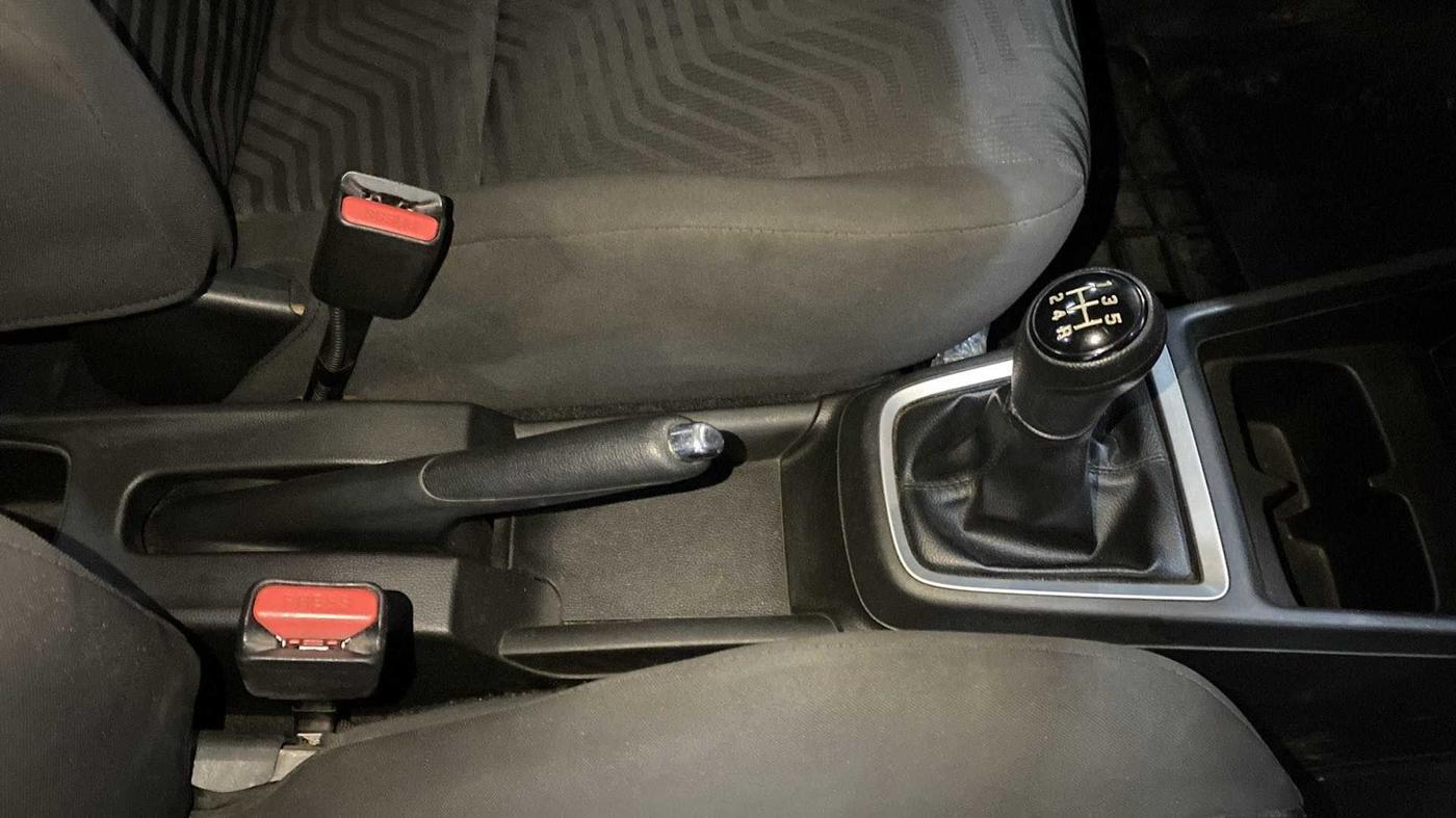 2020 Maruti Swift VXI, Petrol, Manual, 46,830 km, Gear Lever
