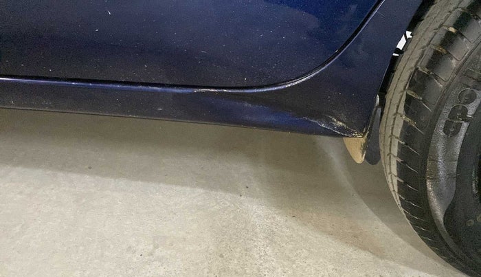 2020 Maruti Swift VXI, Petrol, Manual, 46,830 km, Left running board - Slightly dented