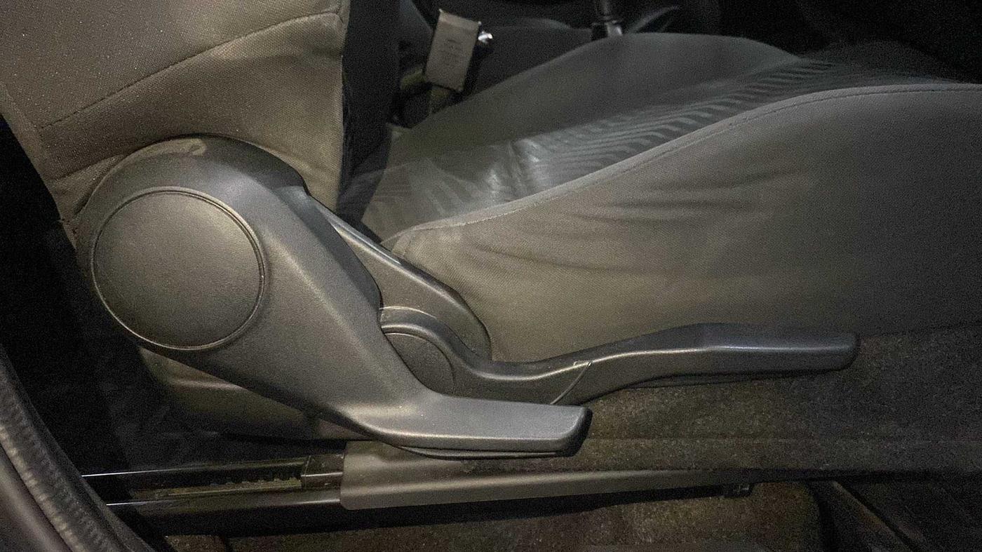 2020 Maruti Swift VXI, Petrol, Manual, 46,830 km, Driver Side Adjustment Panel