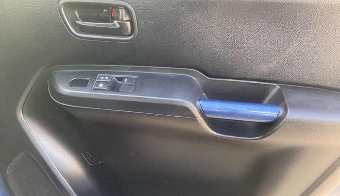 2021 Maruti IGNIS SIGMA 1.2, Petrol, Manual, 13,975 km, Driver Side Door Panels Control