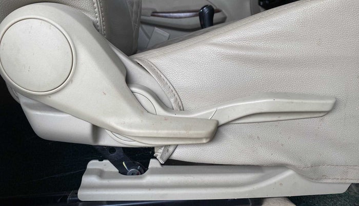 2019 Maruti Dzire VXI, Petrol, Manual, 17,671 km, Driver Side Adjustment Panel